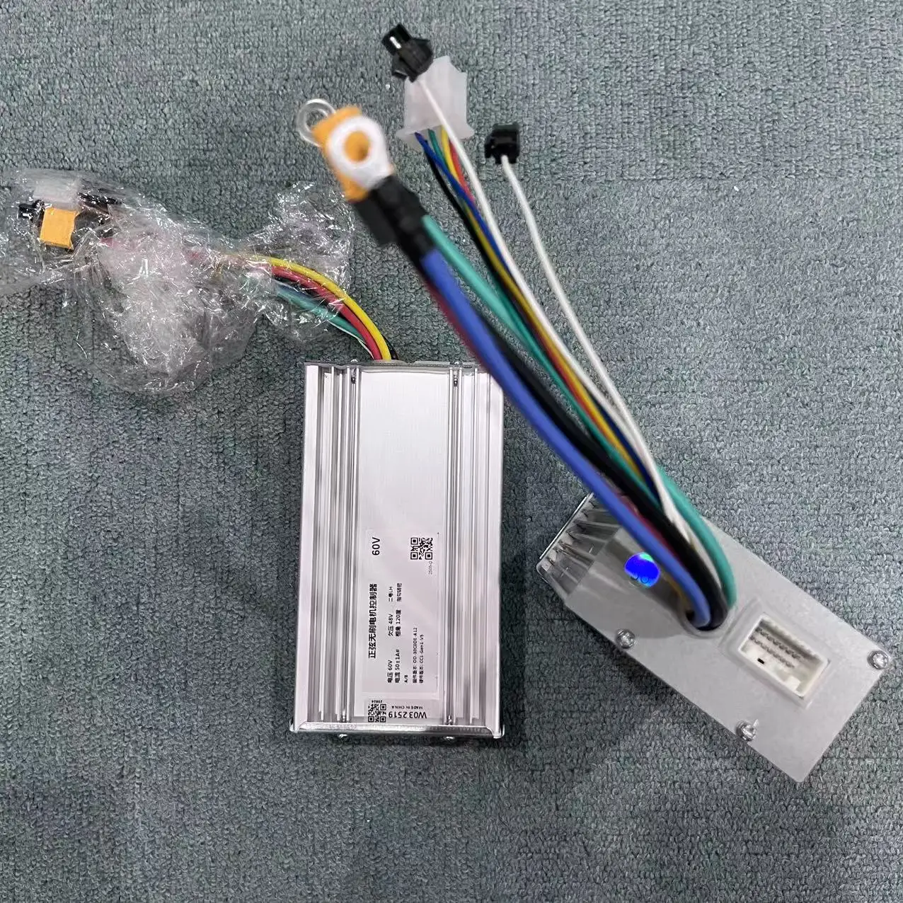 Skuter Listrik Berkualitas Tin - 60V 5600W Dual Motor Electric Scooter ulasan dan harga